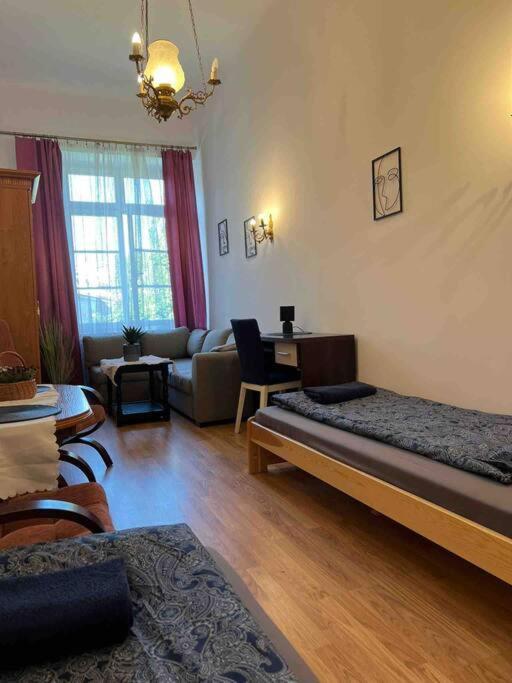 Grodzka / Apartment With Balcony Krasków Eksteriør bilde